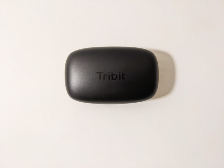 Tribit FlyBuds3充電ケース外観
