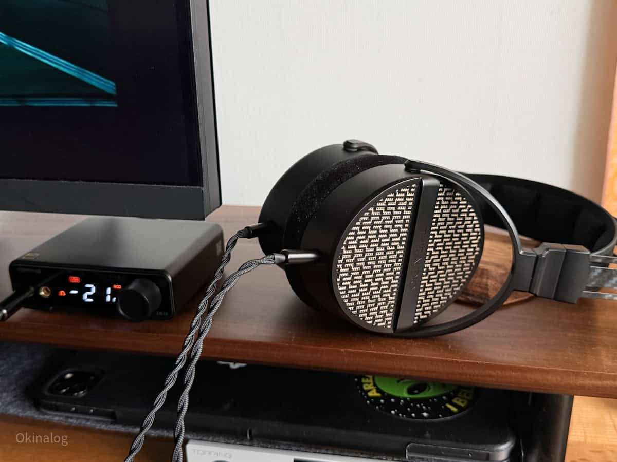 TOPPING DX1 IIとTHIEAUDIO Cypherをつないだ様子
